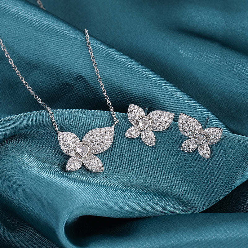 LUNNÉA Butterfly Spark Oorbellen